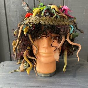 Medusa wig